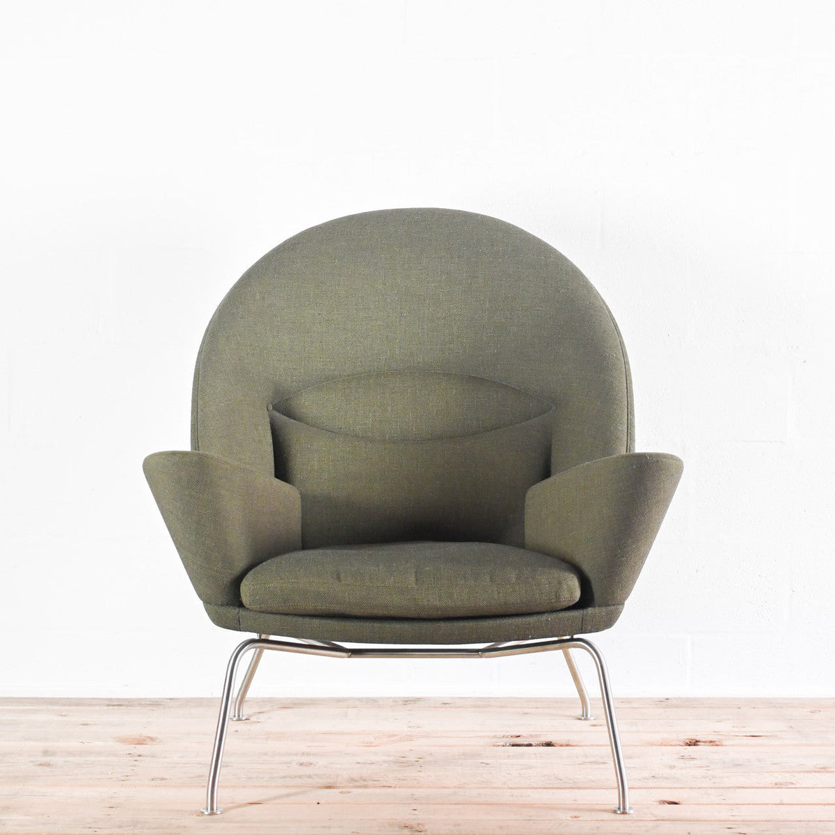 Carl Hansen CH468 Oculus Lounge Chair | Re-Lived