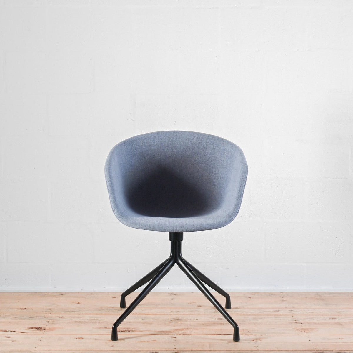 HAY AAC 21 Grey Fabric Swivel Chair | Re-Lived