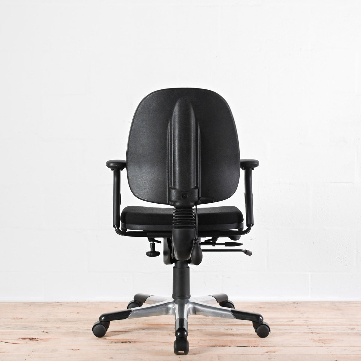 RH 3 Office Chair | Re-Lived