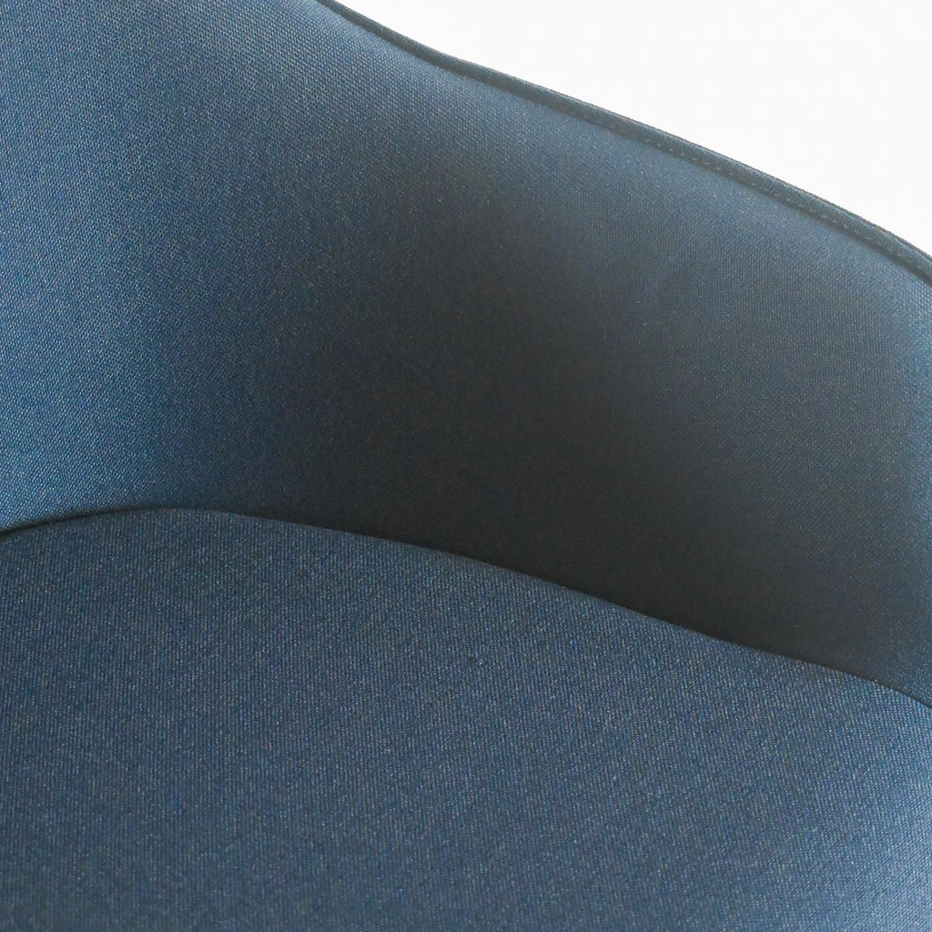 Vitra Softshell Armchair 4 Leg Base Plano Dark Blue | Re-Lived