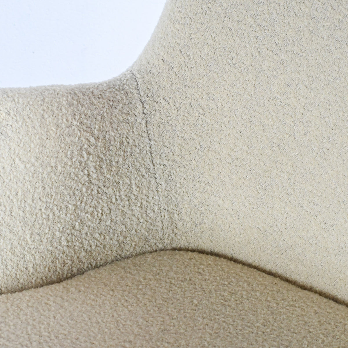 Carl Hansen CH71 Lounge Chair - Baru Fabric | Re-Lived