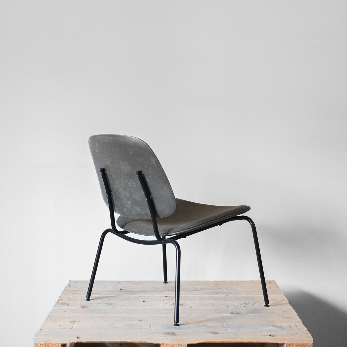 Mater Compound Lounge Chair Upholstered | Re-Lived