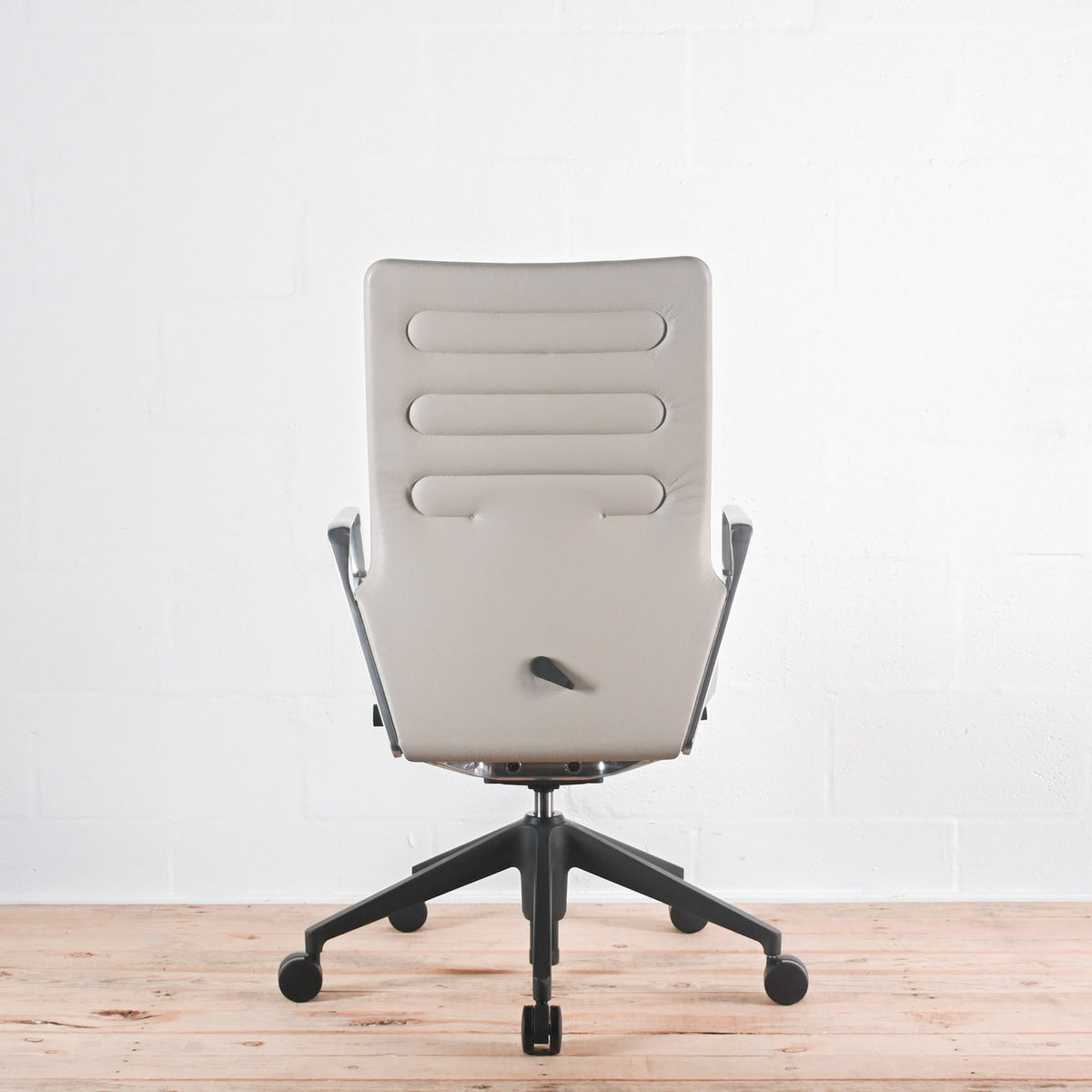 Vitra AC4 Leather Office Chair, Ring Arms | Re-Lived
