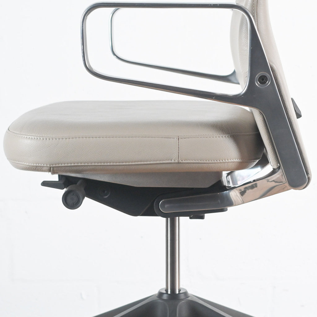 Vitra AC4 Leather Office Chair, Ring Arms | Re-Lived