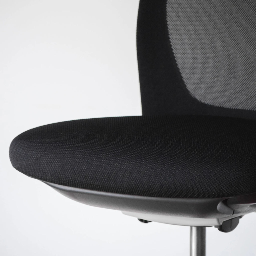 HAG Futu Mesh NO Arms Office Chair | Re-Lived