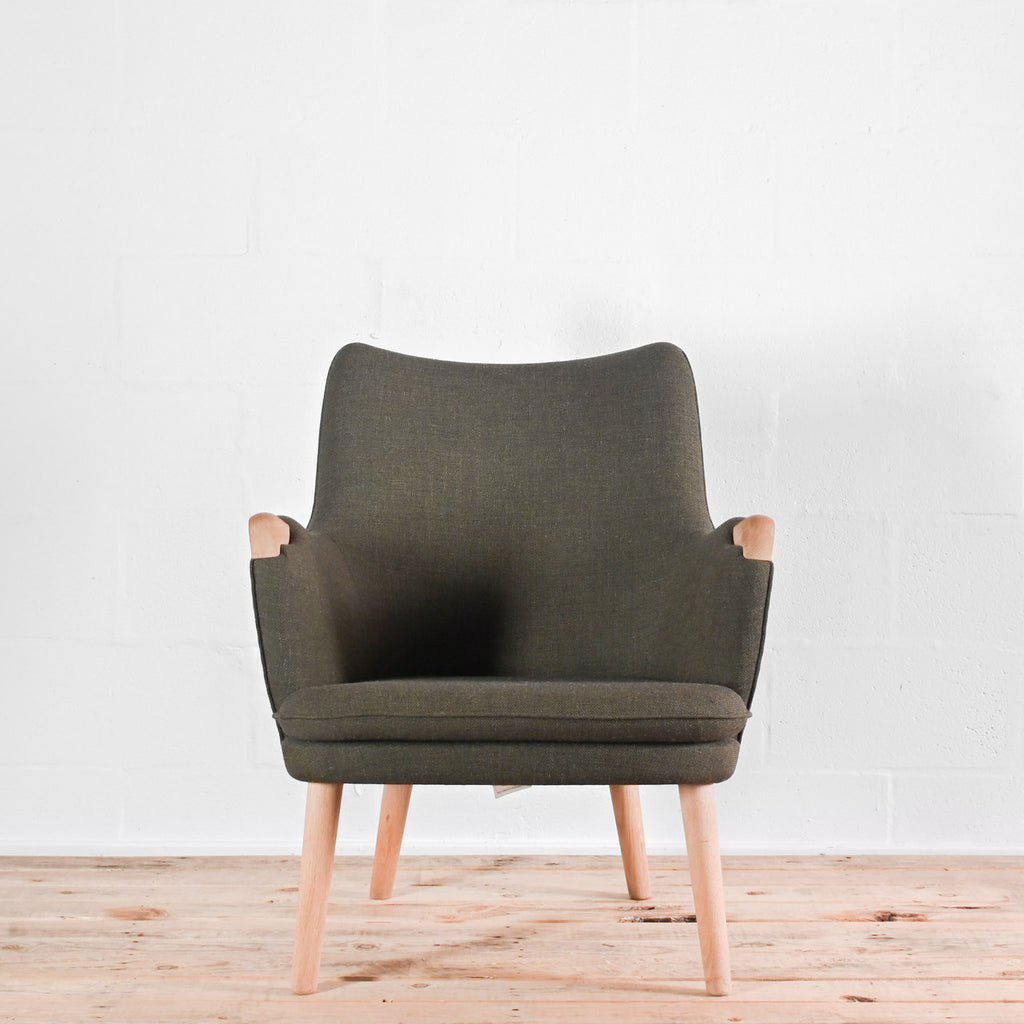 Carl Hansen CH71 Lounge Chair - Clara Fabric | Re-Lived