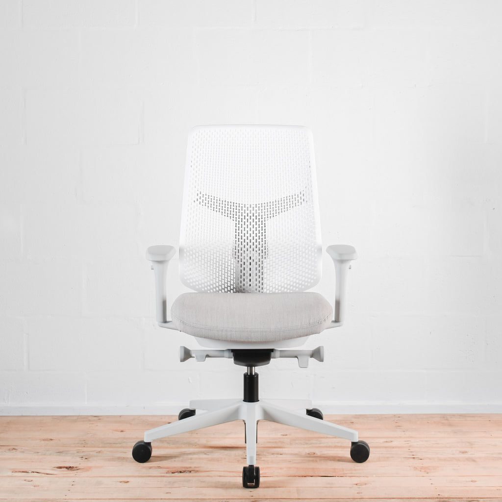 Herman Miller Verus Triflex Office Chair - White / Grey