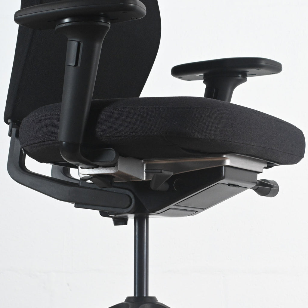 Vitra ID Cloud Black Fabric Office Chair | Re-Lived