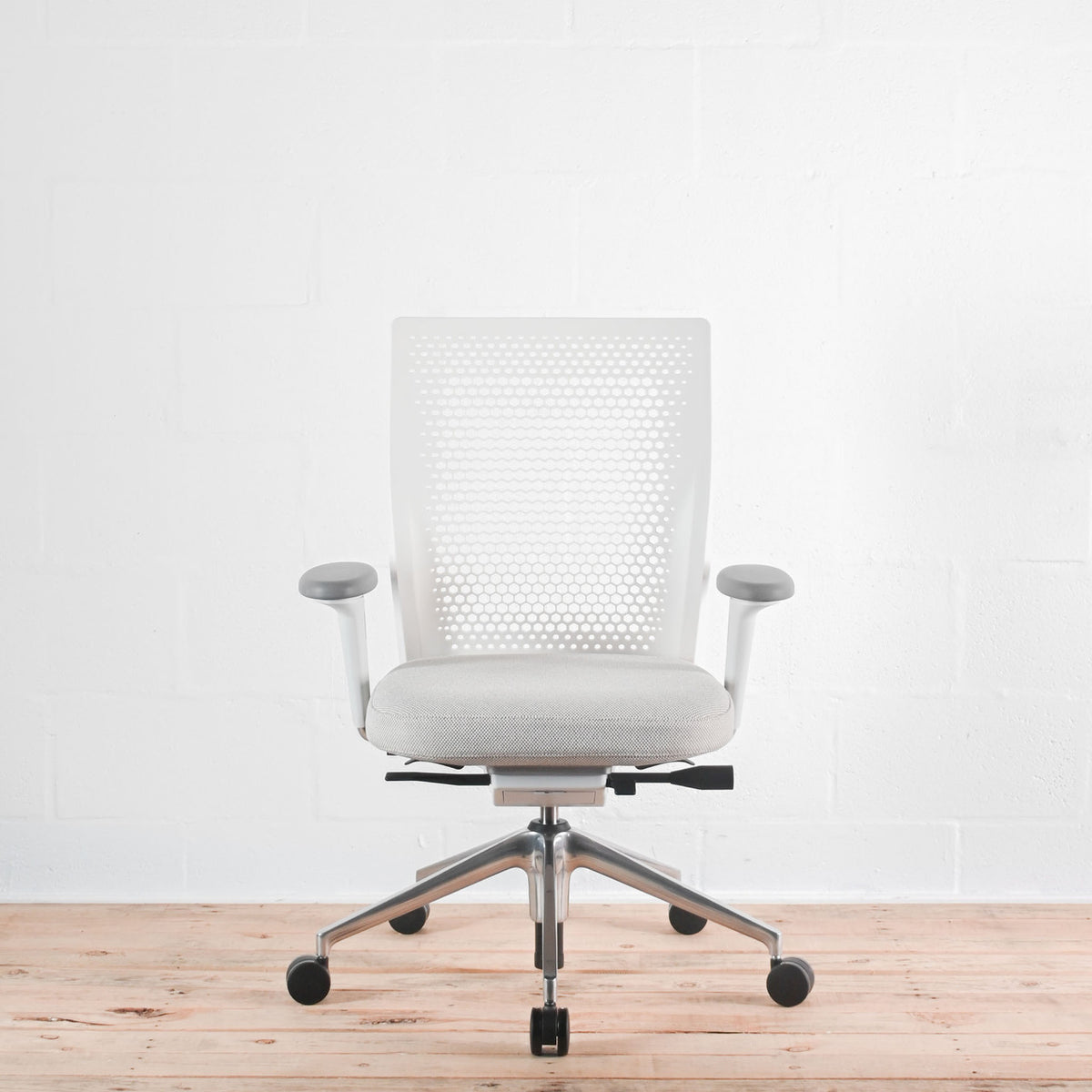 Vitra ID Air Soft Light Office Chair | Re-Lived