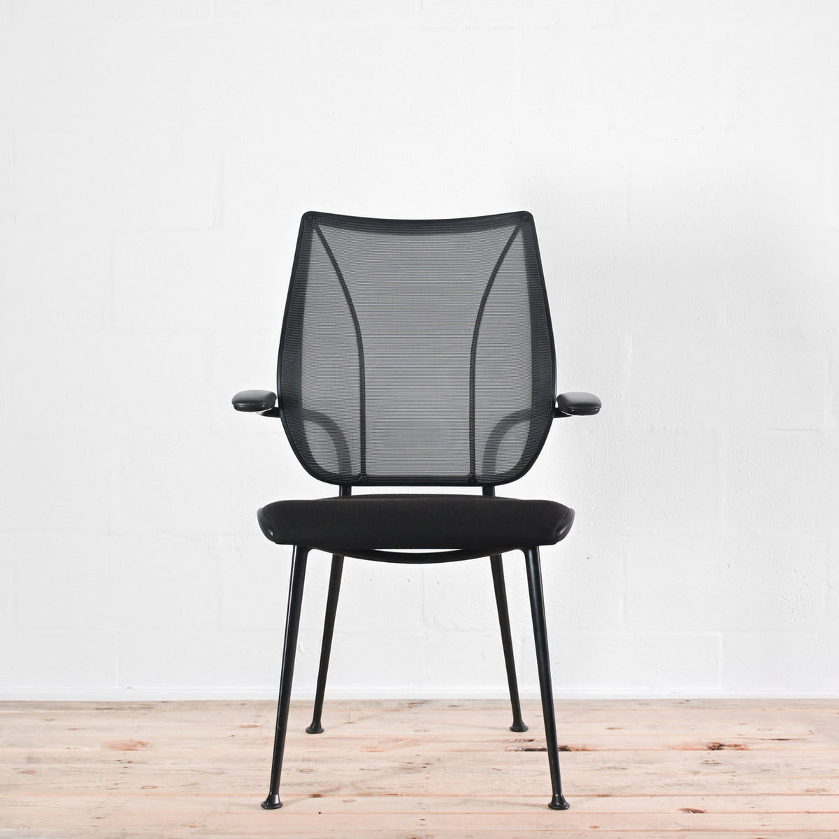 Humanscale Liberty Side Chair Upholstered Seat and Mesh Back | Re-Lived