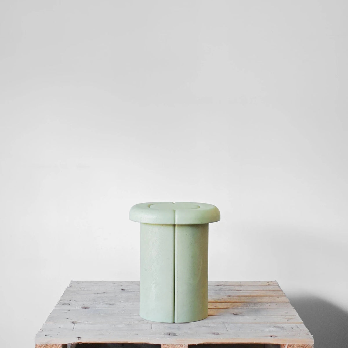 Mater Alder Stool Light Green | Re-Lived