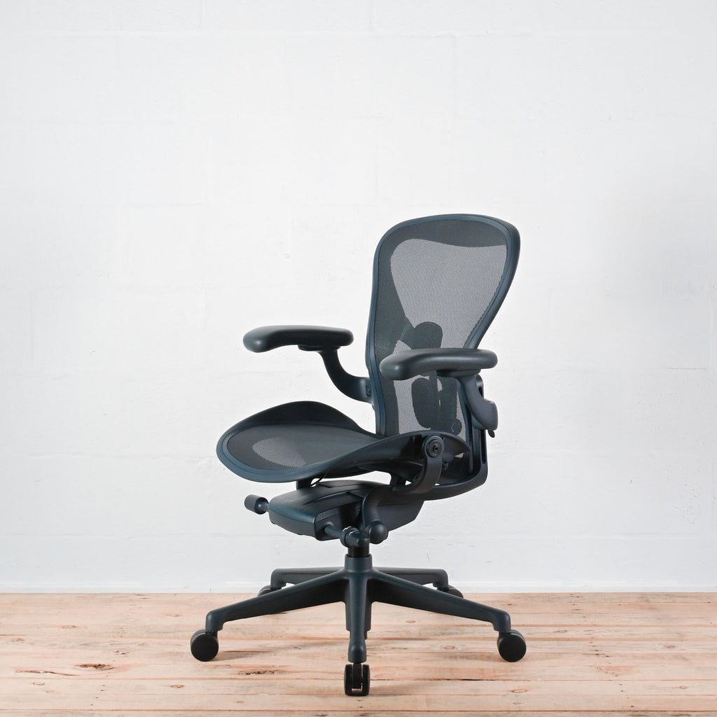 Herman Miller Aeron Size B Nightfall Office Chair | Re-Lived