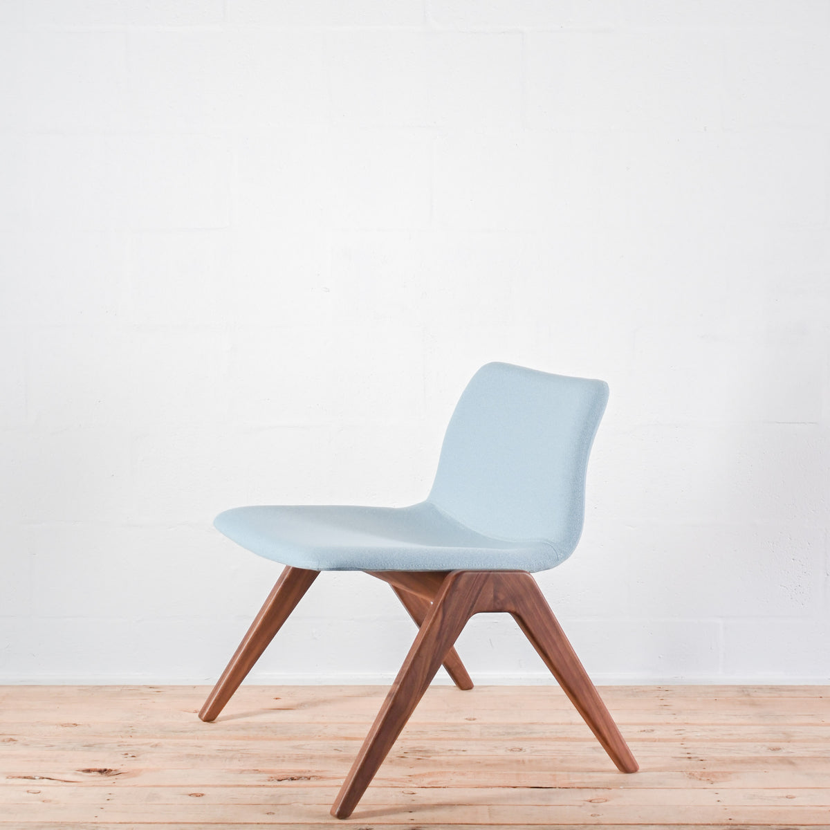 NaughtOne Viv Lounge Chair - Blue / Walnut