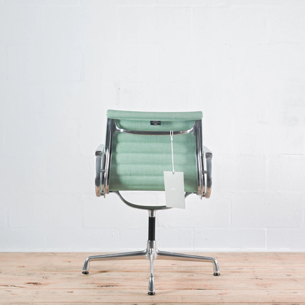 Vitra Eames EA 104 Chair Hopsak Fabric | Re-Lived