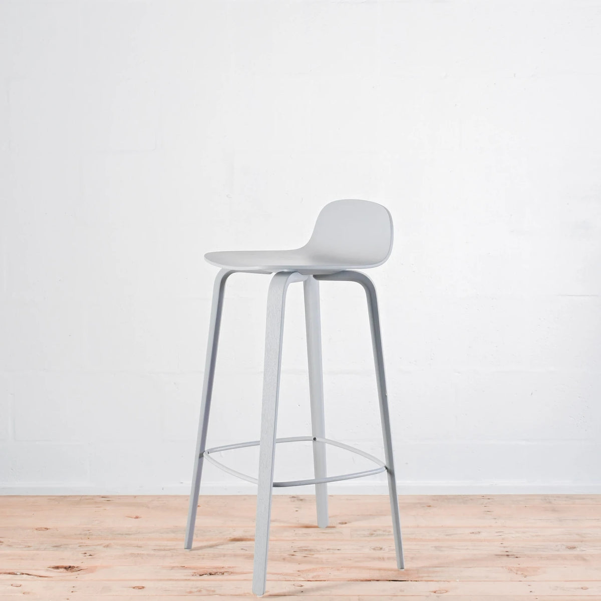 Muuto Visu Bar Chair Wood - Light Blue | Re-Lived