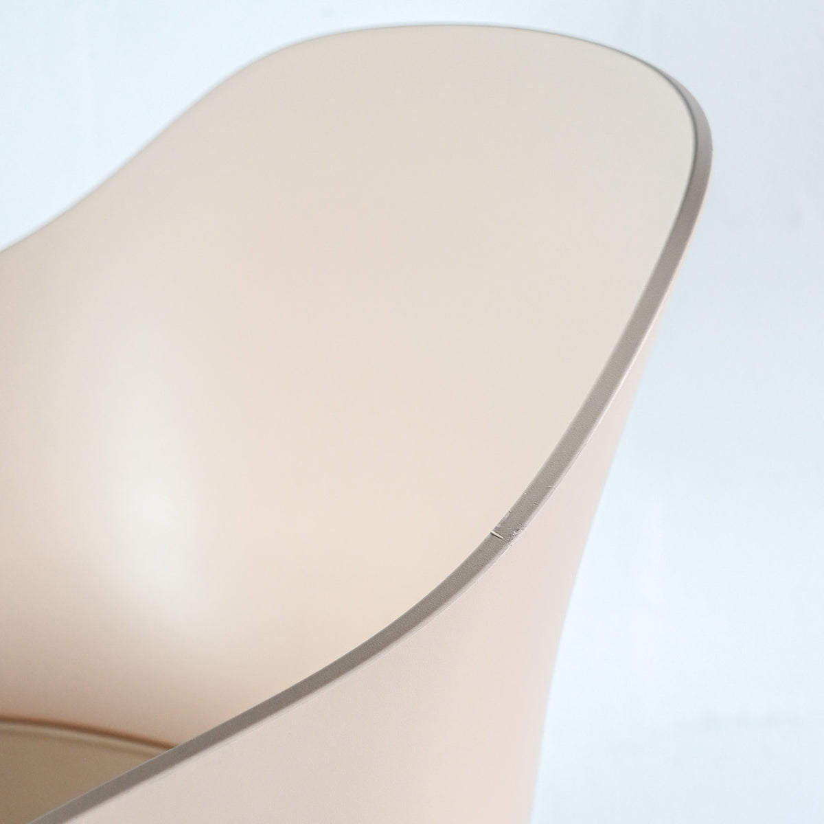 HAY AAC 220 Pale Peach Swivel Chair | Re-Lived