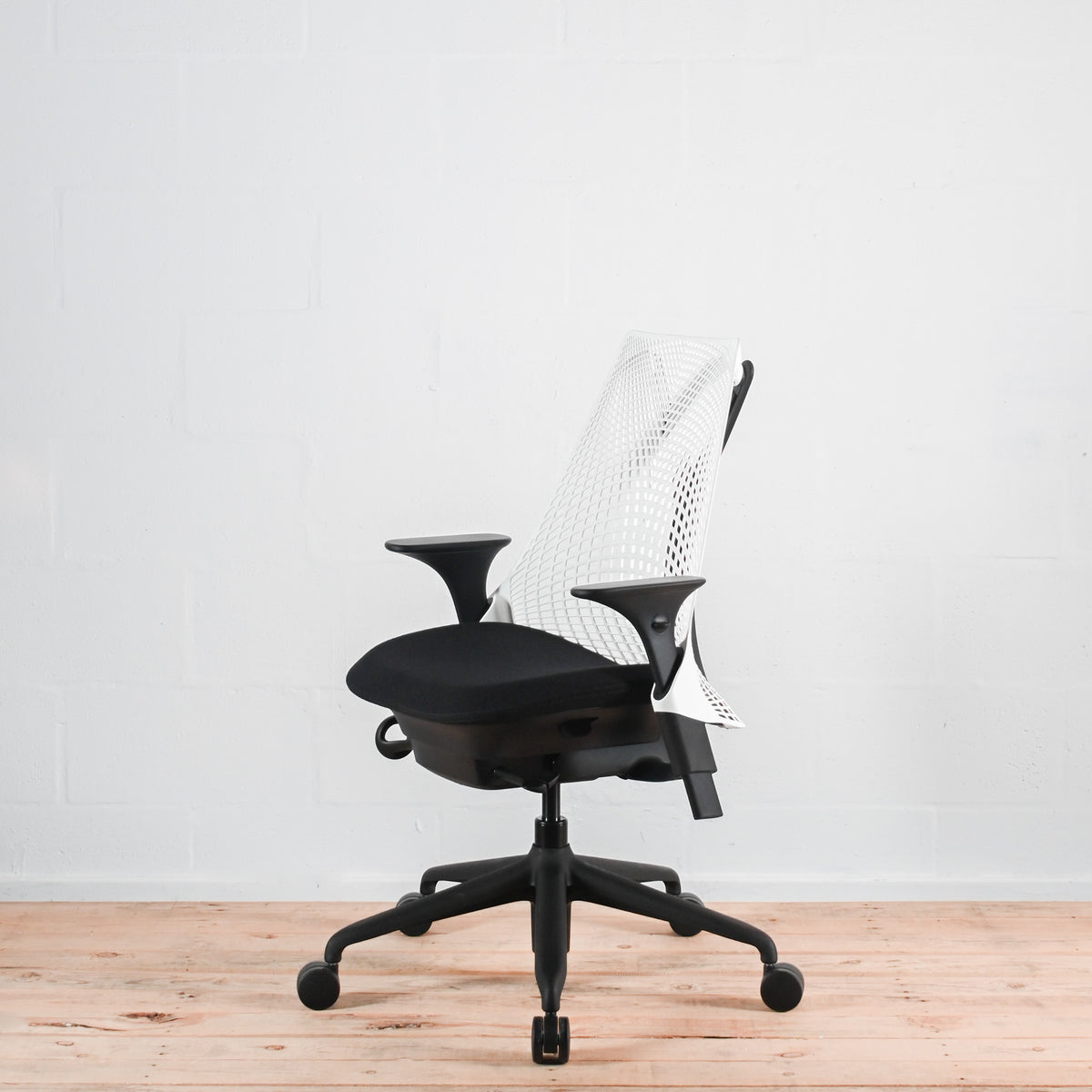 Herman Miller Sayl Chair - Black / White