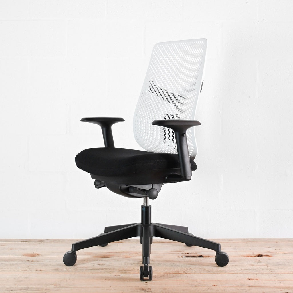 Herman Miller Verus Black and White Triflex Office Chair | Re-Lived