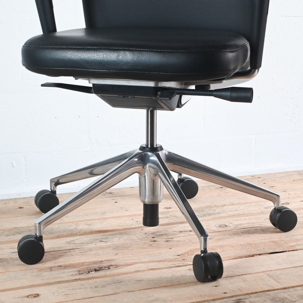 Vitra ID Trim Asphalt / Nero Leather Office Chair | Re-Lived