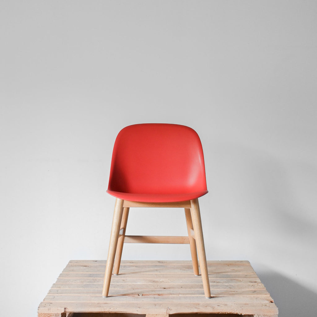 Muuto Fiber Side Chair Orange Red Shell / Wood Base | Re-Lived
