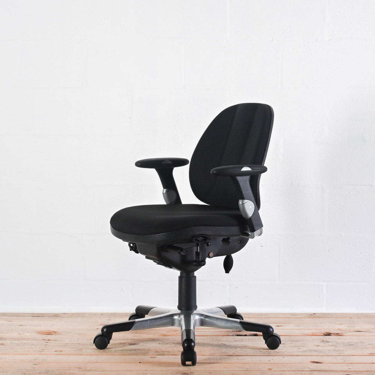 RH 3 Office Chair Polished Base | Re-Lived