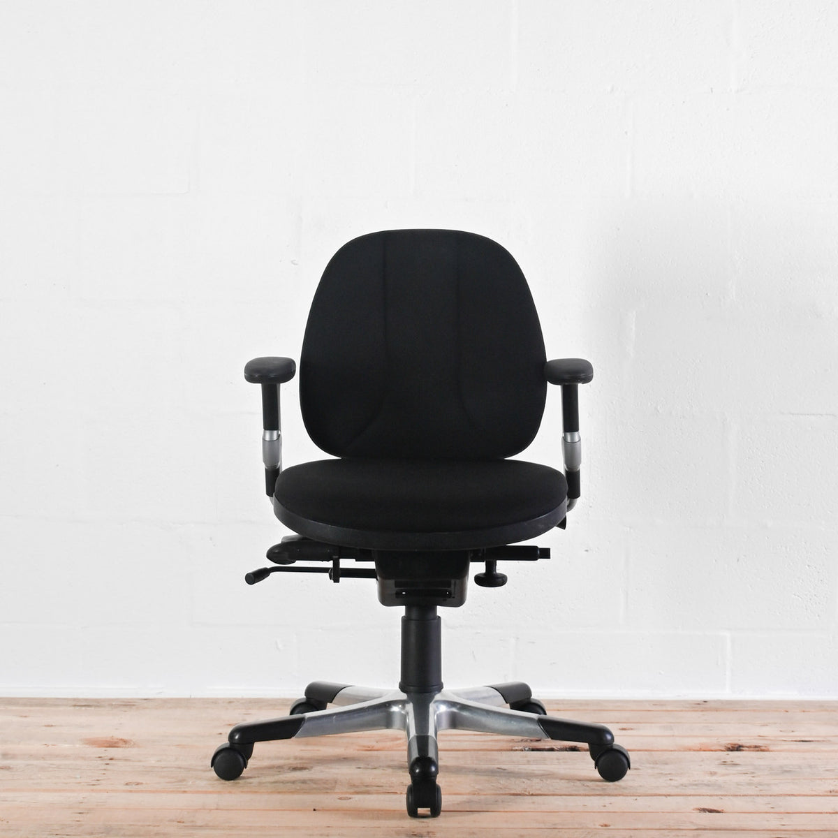 RH 3 Office Chair Polished Base | Re-Lived