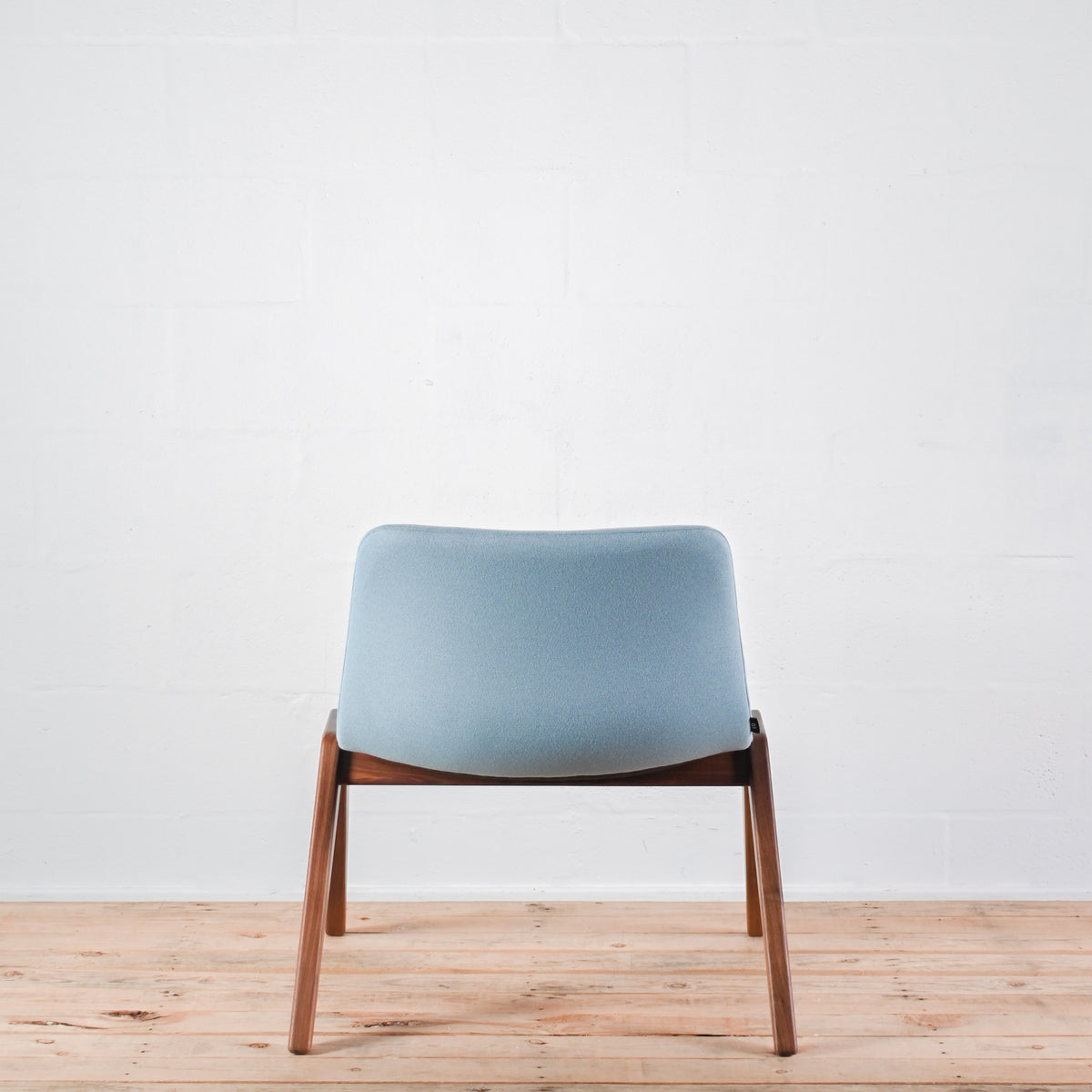 NaughtOne Viv Lounge Chair - Blue / Walnut