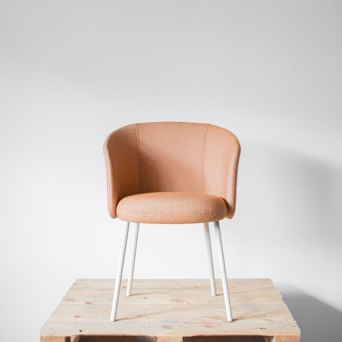 Vitra Mikado Arm Chair Dark Ochre | Re-Lived