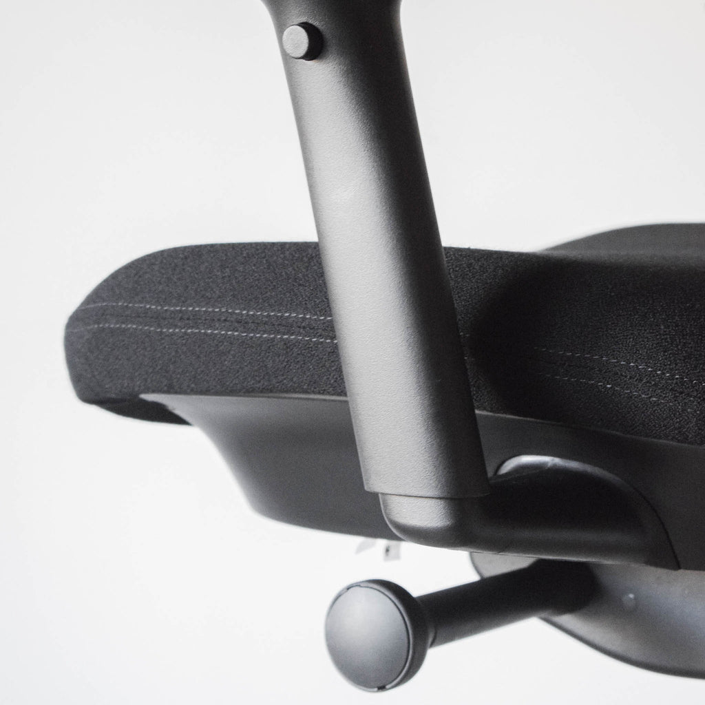 Herman Miller Verus Mesh Back Black Office Chair | Re-Lived