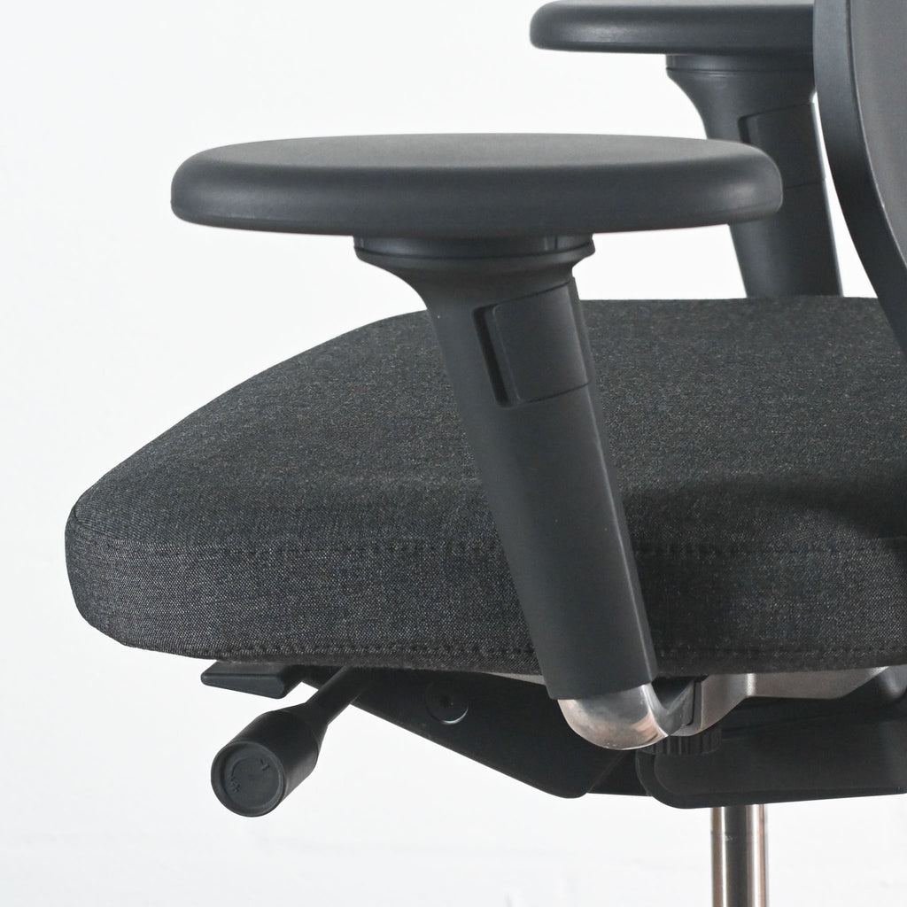 Vitra ID Air Black Office Chair | Re-Lived