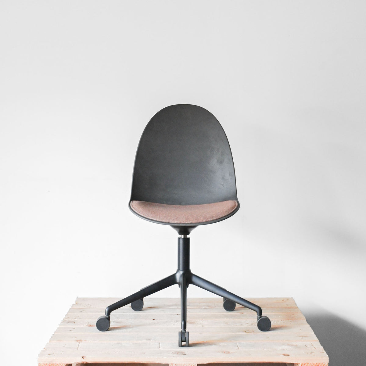 Mater Eternity Upholstered Seat Swivel Chair | Re-Lived