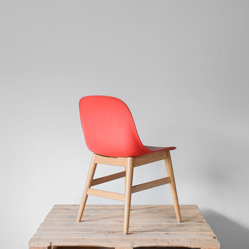 Muuto Fiber Side Chair Orange Red Shell / Wood Base | Re-Lived