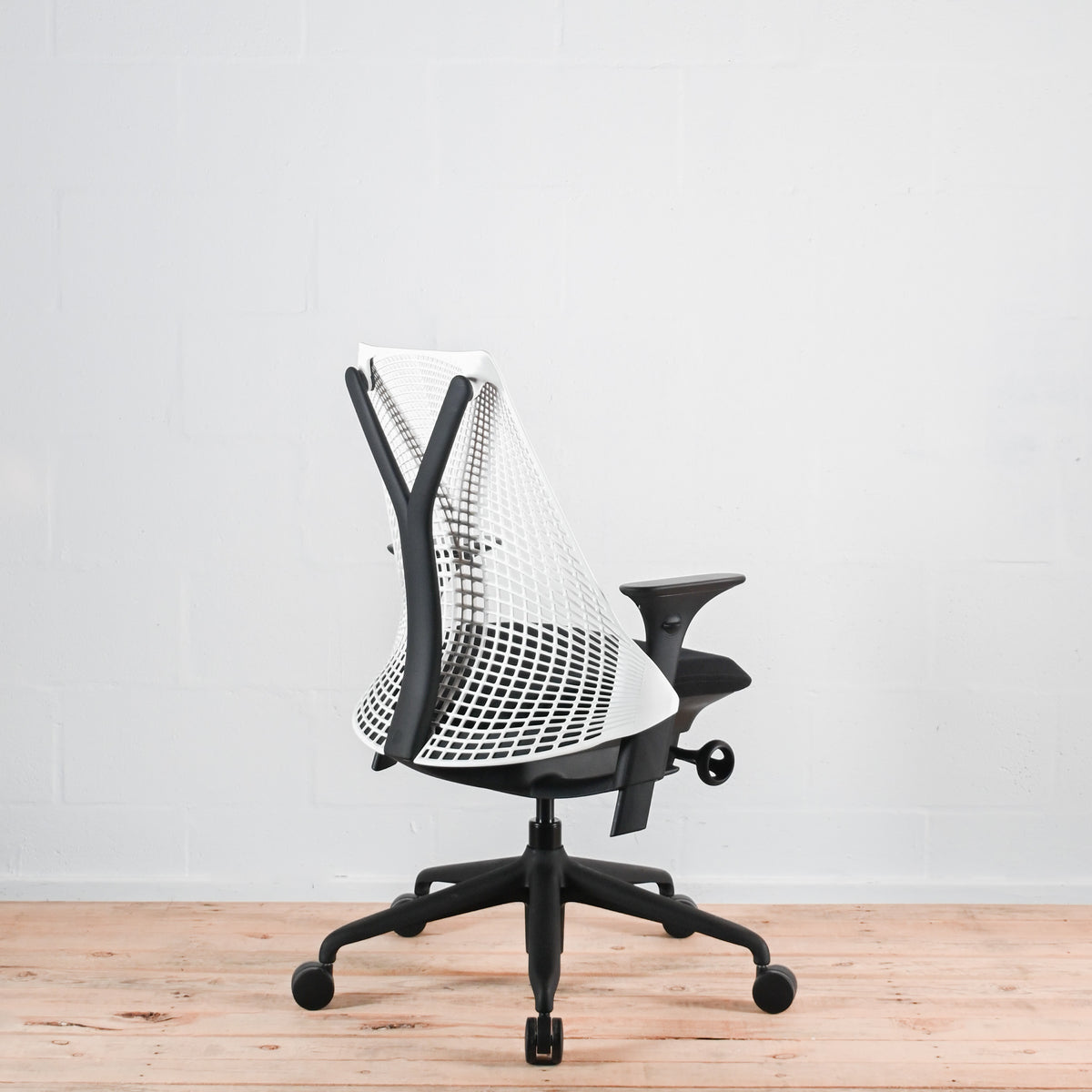 Herman Miller Sayl Chair - Black / White
