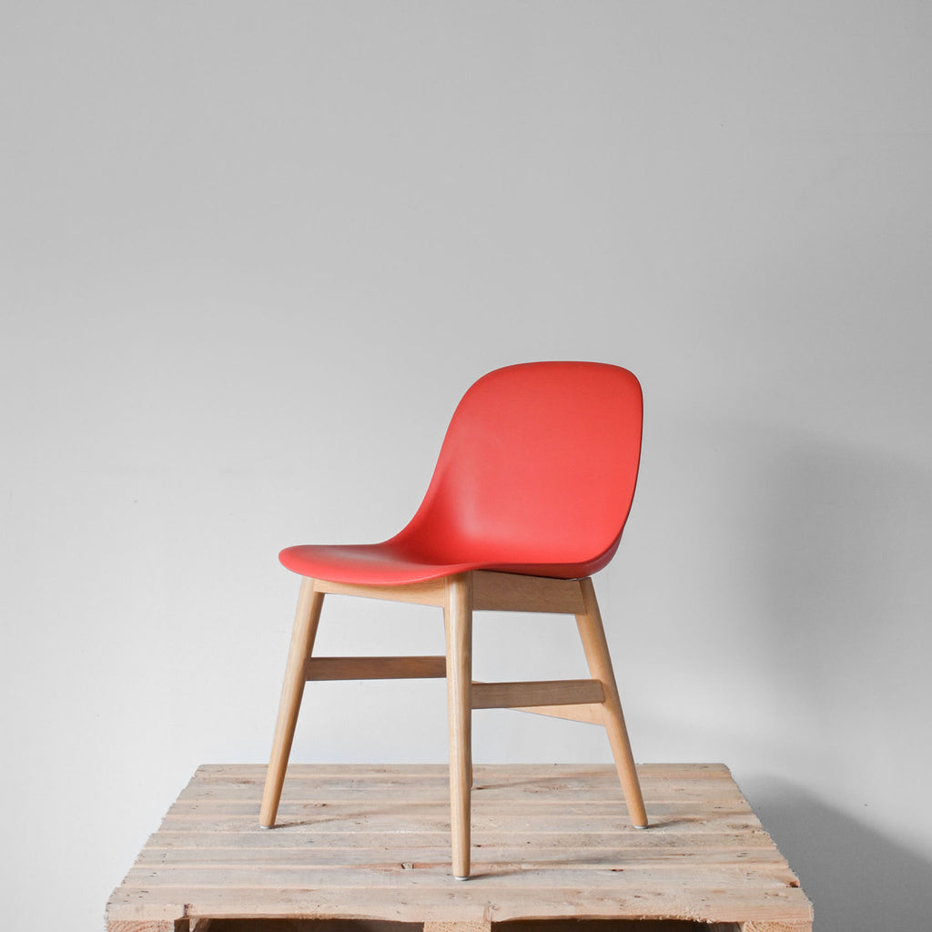 Muuto Fiber Side Chair Orange Red Shell / Wood Base | Re-Lived