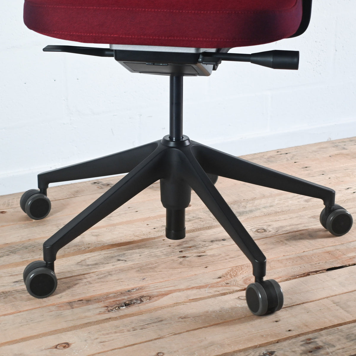 Vitra ID Trim Reflect Red Fabric Office Chair | Re-Lived