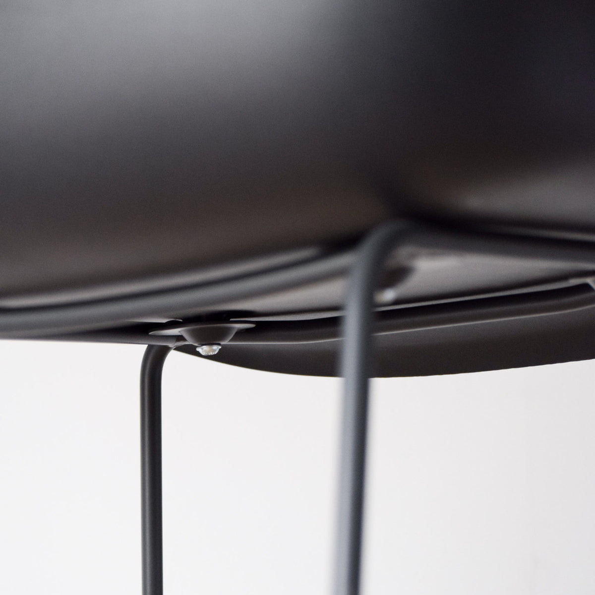 Muuto Fiber Side Chair Black | Re-Lived