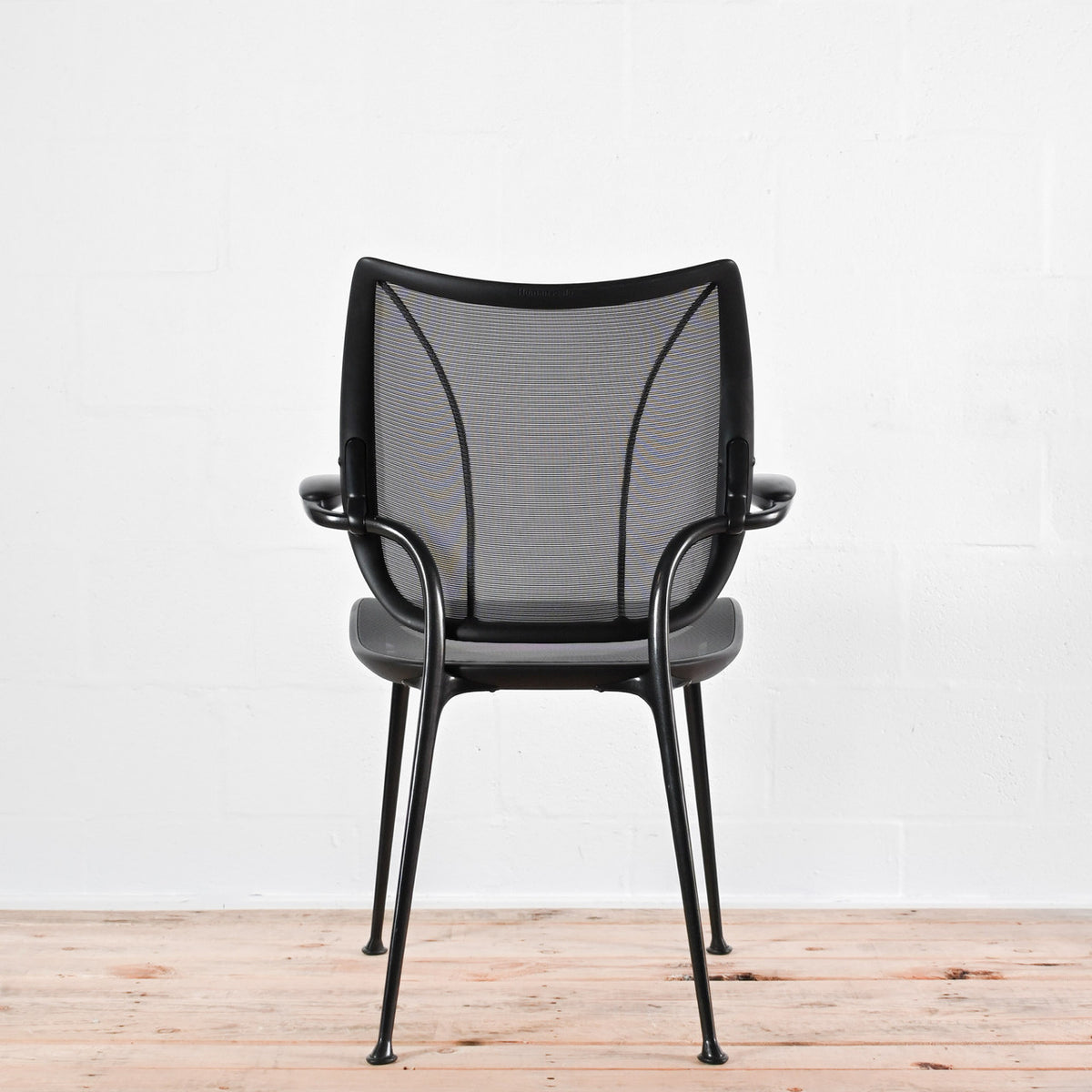 Humanscale Liberty Side Chair Mesh Seat and Back | Re-Lived