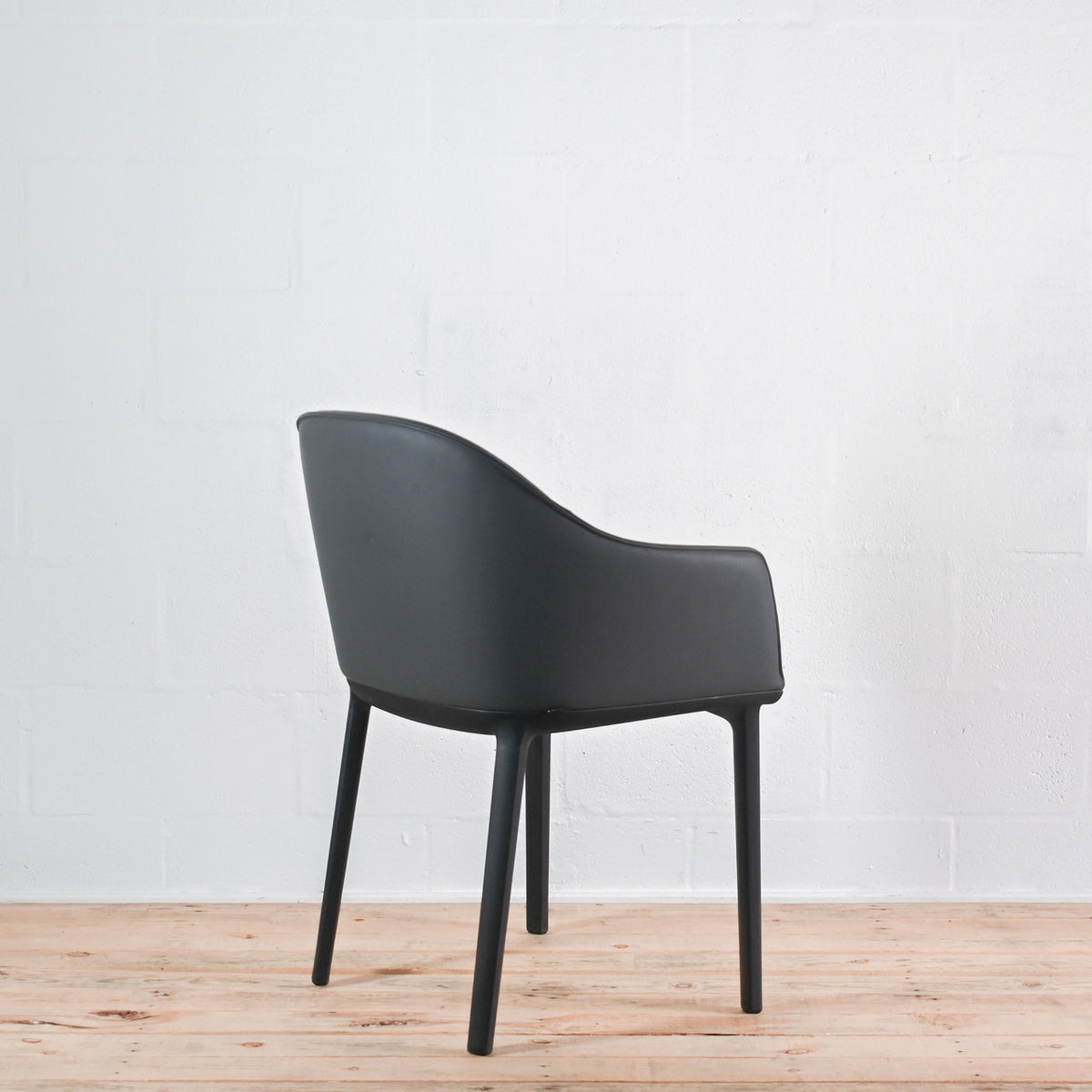 Vitra Softshell Armchair 4 Leg Base in Leather | Re-Lived