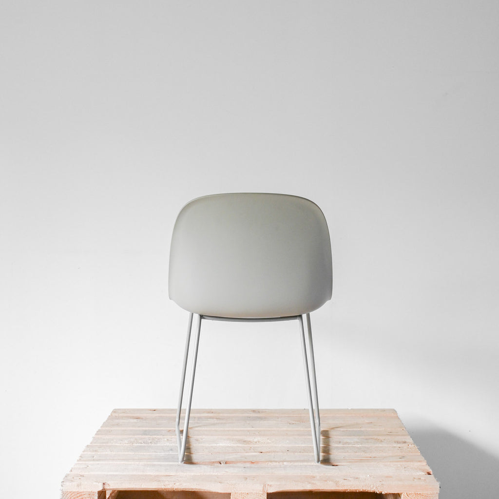 Muuto Fiber Side Chair Grey Sled Base | Re-Lived