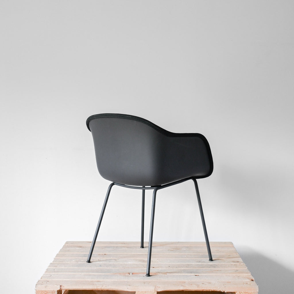 Muuto Fiber Armchair Upholstered Black Shell / Black Base | Re-Lived