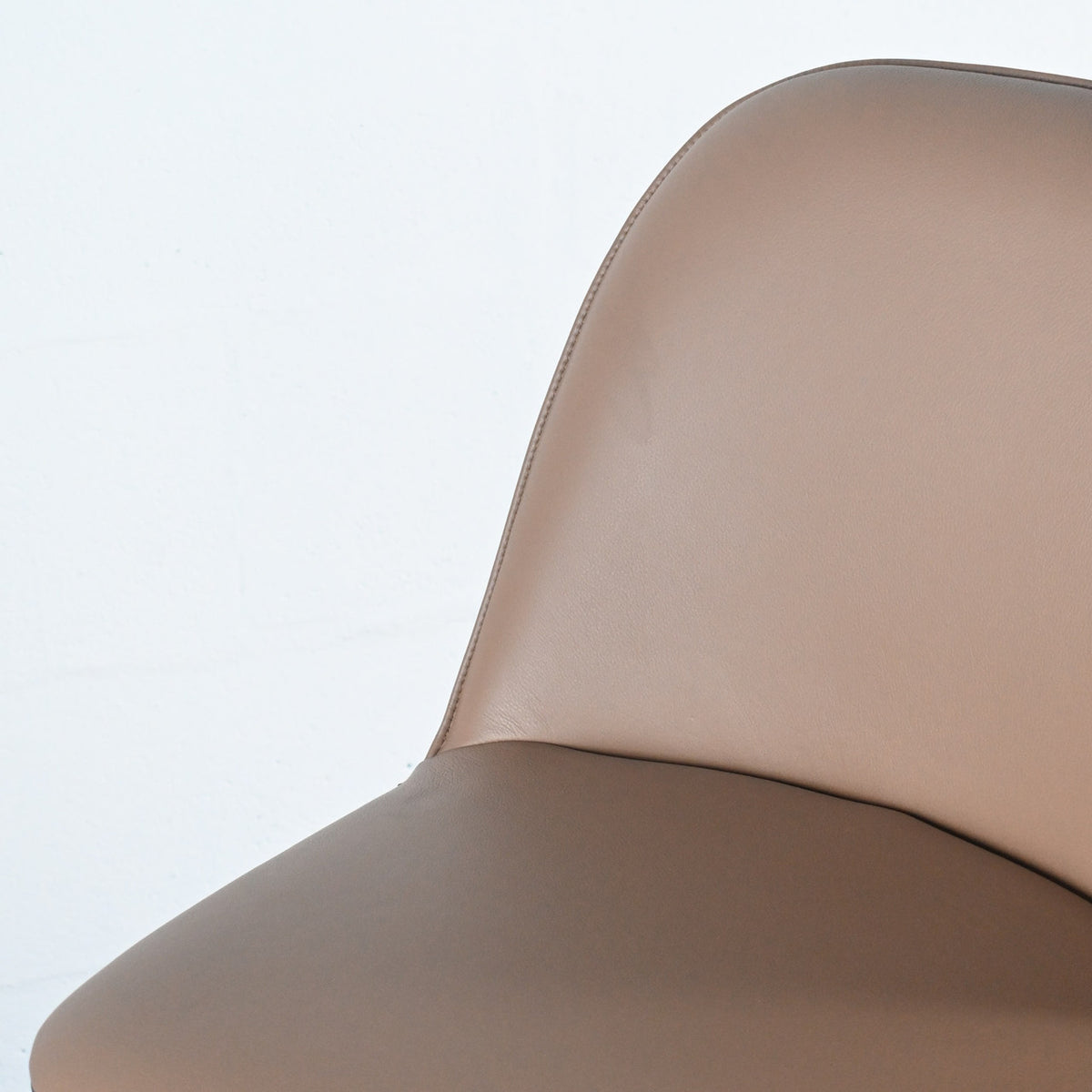 Vitra Softshell Side Chair 4 Leg Base in Leather | Re-Lived