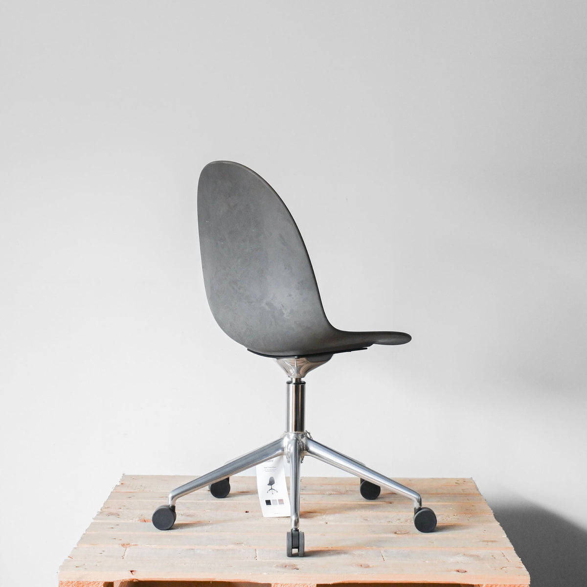 Mater Eternity Polished Base Swivel Chair | Re-Lived