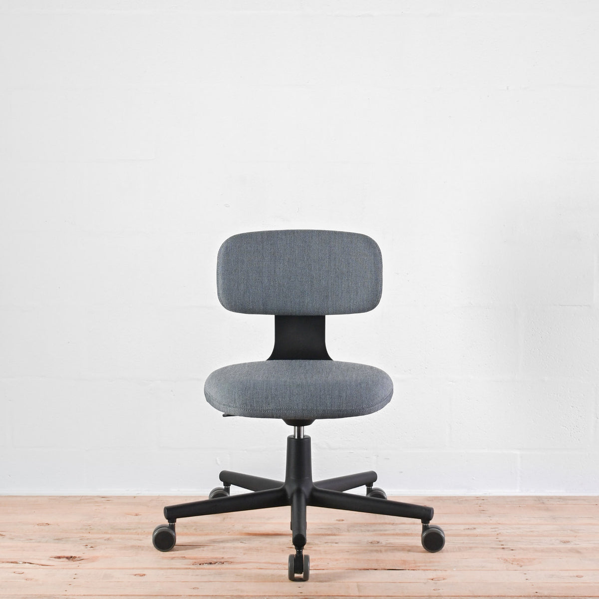 Vitra Rookie Blue Grey Melange Fabric Chair | Re-Lived