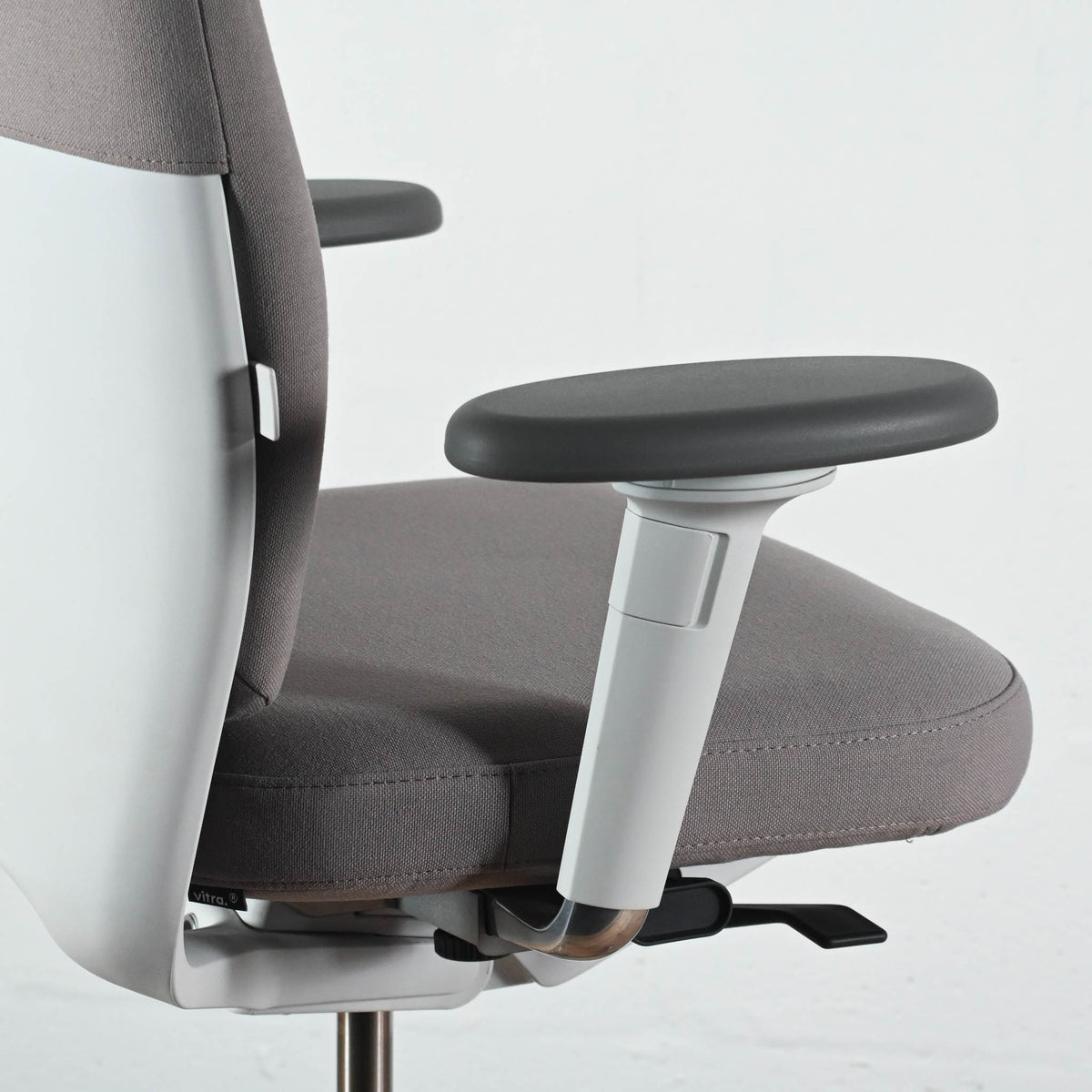 Vitra ID Soft Office Chair - Mauve Grey 