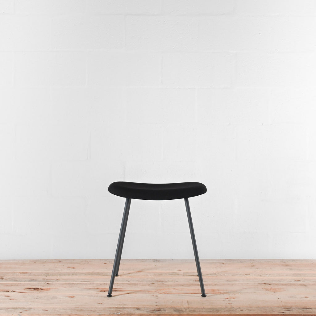 Muuto Fiber Low Stool Black | Re-Lived