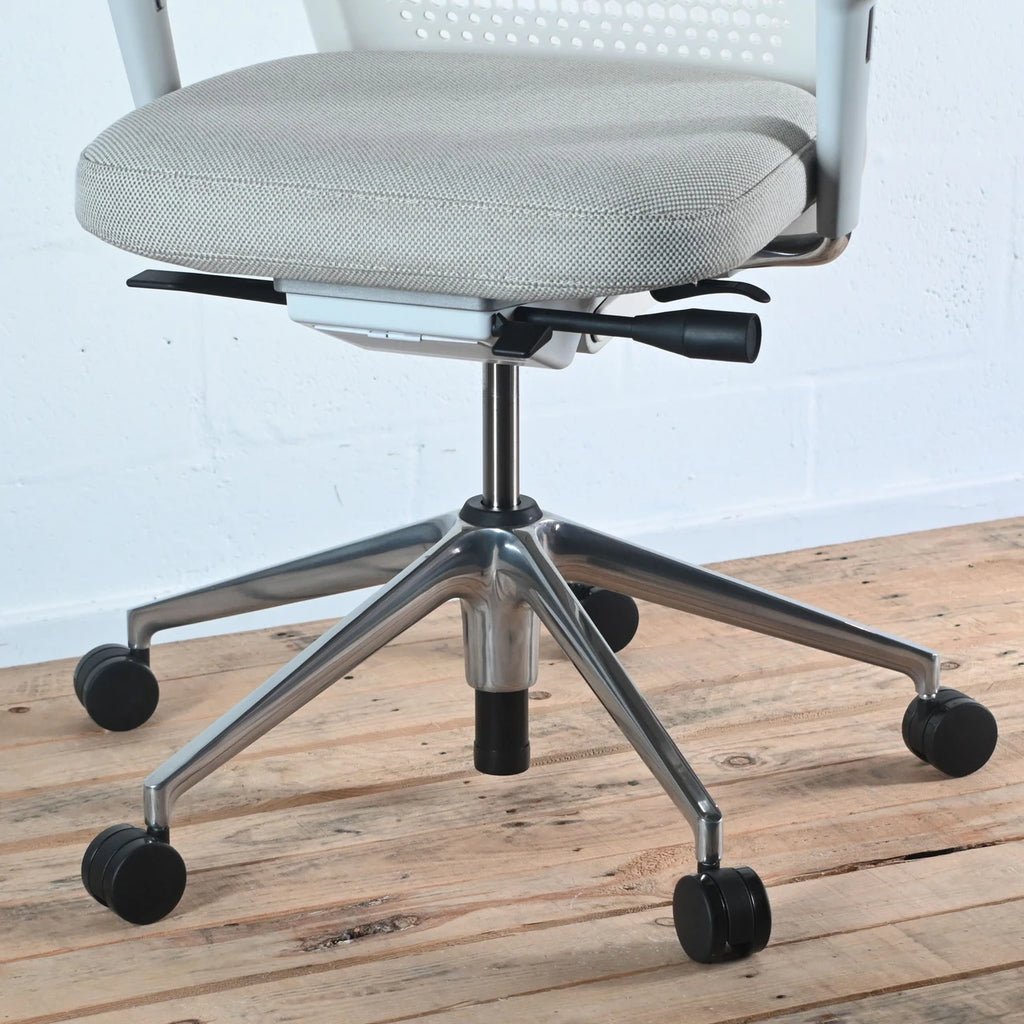Vitra ID Air Soft Light Office Chair | Re-Lived