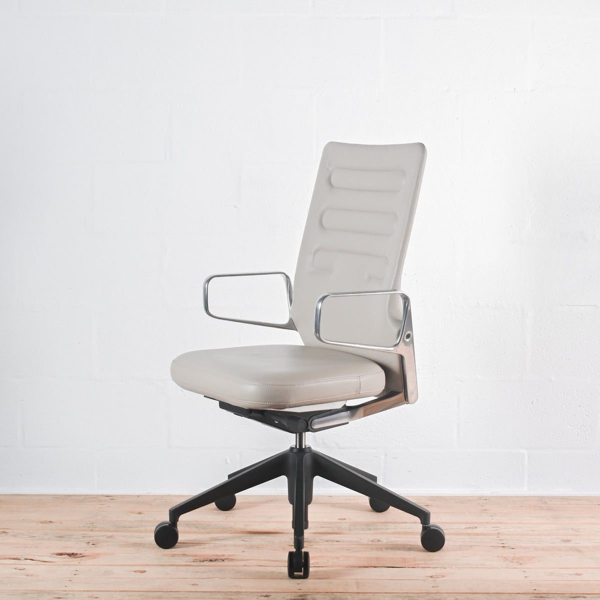 Vitra AC4 Leather Office Chair, Ring Arms | Re-Lived