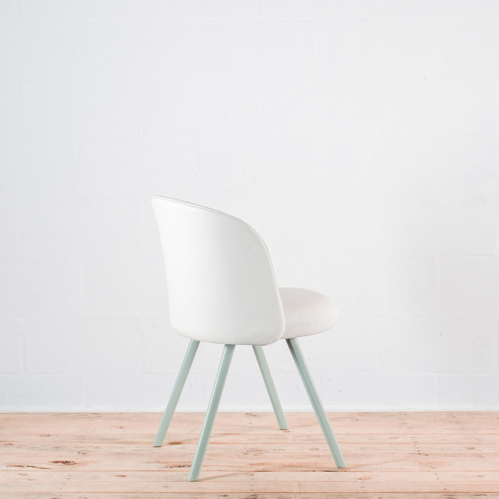 Vitra Mikado Side Chair Sand Leather | Re-Lived