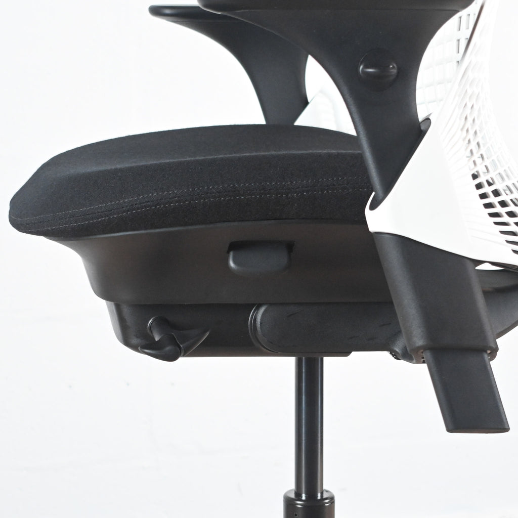 Herman Miller Sayl Chair - Black / White