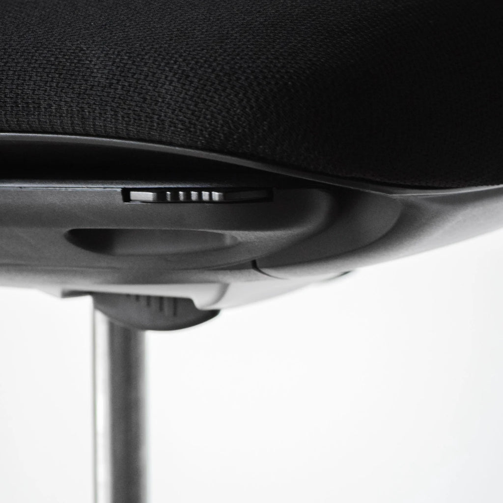 HAG Futu Mesh NO Arms Office Chair | Re-Lived
